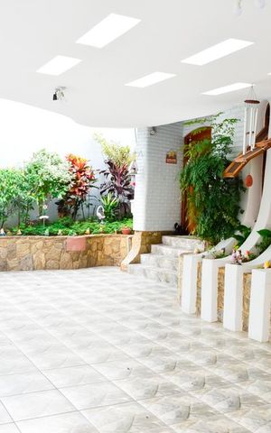 Casa à venda com 249m², 3 quartos e 3 vagas Casa à venda com 249m², 3 quartos e 3 vagasCasa Fundos Vista Imovel