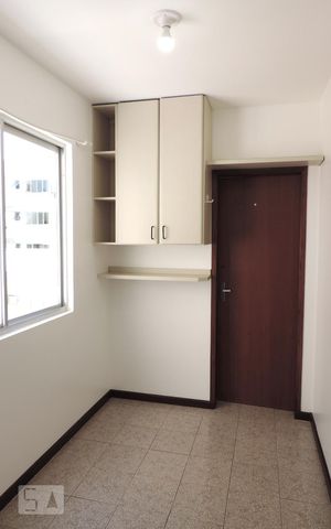 Apartamento para alugar com 120m², 3 quartos e 1 vagaQuarto Serviço