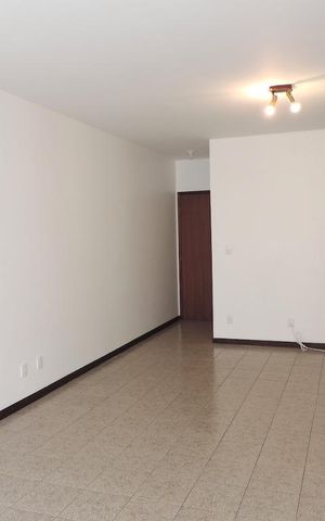 Apartamento para alugar com 120m², 3 quartos e 1 vagaSala