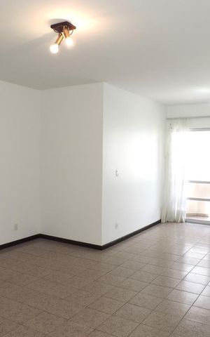 Apartamento para alugar com 120m², 3 quartos e 1 vagaSala