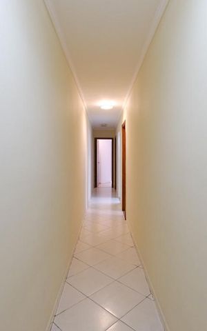 Casa para alugar com 190m², 4 quartos e 1 vagaHall