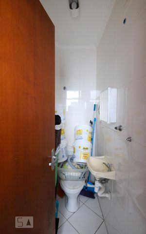 Casa para alugar com 190m², 4 quartos e 1 vagaBanheiro de Serviço