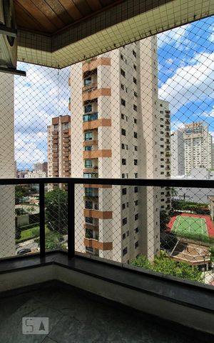 Apartamento à venda com 240m², 3 quartos e 3 vagasVaranda da Suíte 1