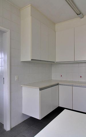 Apartamento à venda com 240m², 3 quartos e 3 vagasCozinha