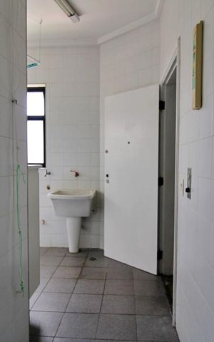 Apartamento à venda com 240m², 3 quartos e 3 vagasÁrea de Serviço