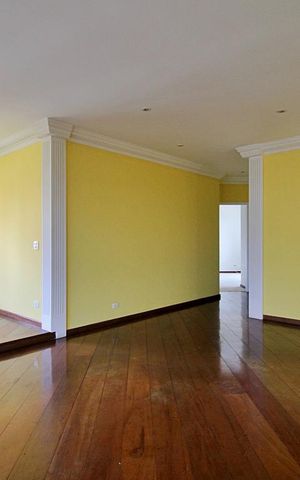 Apartamento à venda com 240m², 3 quartos e 3 vagasSala