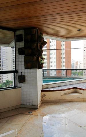 Apartamento à venda com 240m², 3 quartos e 3 vagasVaranda da Sala