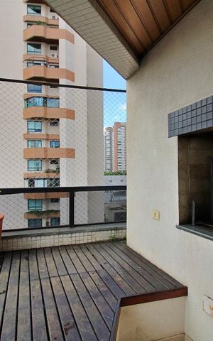 Apartamento à venda com 240m², 3 quartos e 3 vagasVaranda da Sala