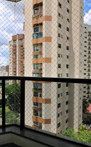 Apartamento à venda com 240m², 3 quartos e 3 vagasVaranda da Suíte 1