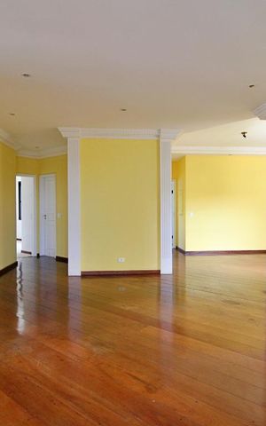 Apartamento à venda com 240m², 3 quartos e 3 vagasSala
