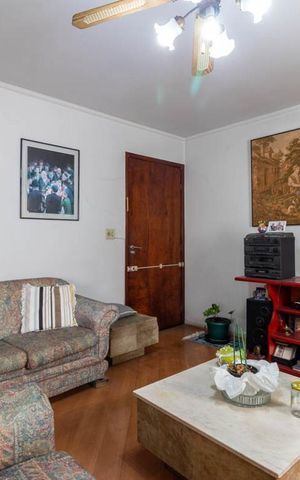 Apartamento à venda com 226m², 3 quartos e sem vaga Apartamento à venda com 226m², 3 quartos e sem vagaSala