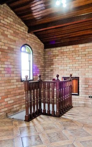 Casa para alugar com 190m², 3 quartos e 4 vagas Casa para alugar com 190m², 3 quartos e 4 vagasSótão