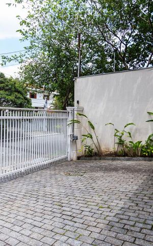 Casa à venda com 450m², 5 quartos e 4 vagasGaragem
