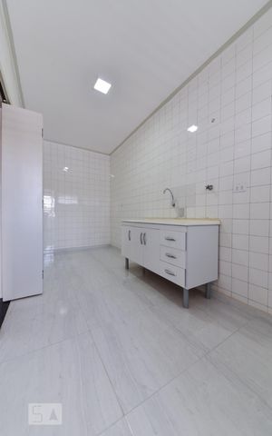 Apartamento para alugar com 59m², 2 quartos e sem vaga Apartamento para alugar com 59m², 2 quartos e sem vagaCozinha