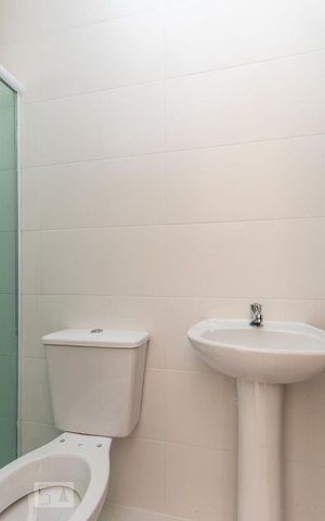 Apartamento para alugar com 42m², 2 quartos e sem vaga Apartamento para alugar com 42m², 2 quartos e sem vagaBanheiro