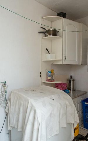 Casa à venda com 80m², 2 quartos e 1 vagaárea de serviço