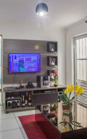 Casa à venda com 80m², 2 quartos e 1 vagaSala