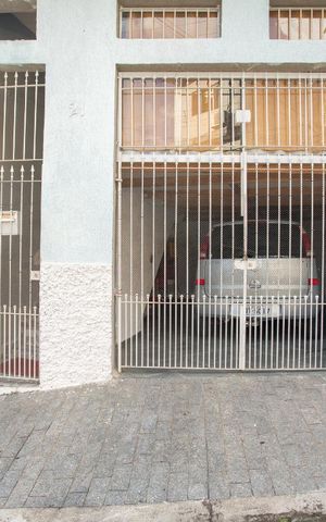 Casa à venda com 80m², 2 quartos e 1 vagaFachada