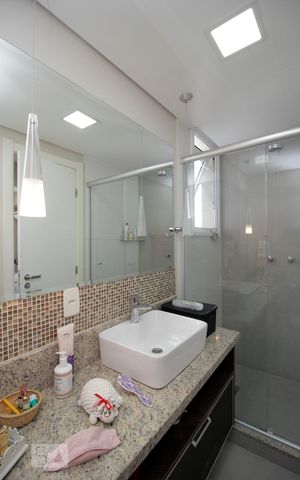 Apartamento à venda com 80m², 2 quartos e 2 vagasBanheiro