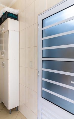 Casa para alugar com 165m², 3 quartos e 3 vagas Casa para alugar com 165m², 3 quartos e 3 vagasÁrea de Serviço