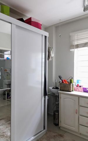Casa à venda com 320m², 7 quartos e 2 vagas Casa à venda com 320m², 7 quartos e 2 vagasSuíte 2