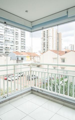 Apartamento à venda com 58m², 2 quartos e 1 vaga Apartamento à venda com 58m², 2 quartos e 1 vagaVaranda