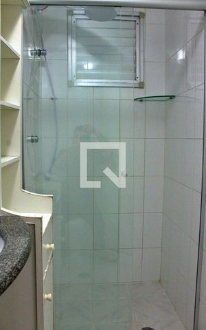 Apartamento à venda com 55m², 2 quartos e 1 vaga Apartamento à venda com 55m², 2 quartos e 1 vagaBanheiro