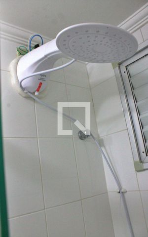 Apartamento à venda com 55m², 2 quartos e 1 vaga Apartamento à venda com 55m², 2 quartos e 1 vagaBanheiro