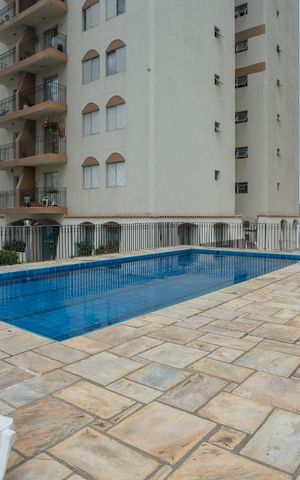 Apartamento para alugar com 90m², 3 quartos e 3 vagasÁrea comum - Piscina