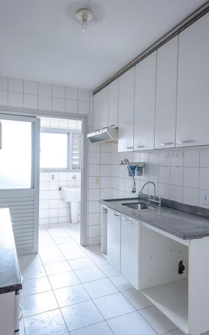 Apartamento à venda com 100m², 3 quartos e 2 vagasCozinha