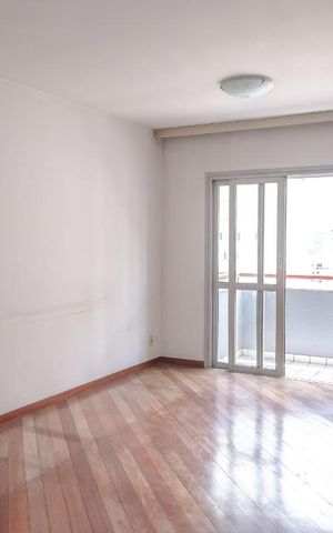 Apartamento à venda com 100m², 3 quartos e 2 vagasSala
