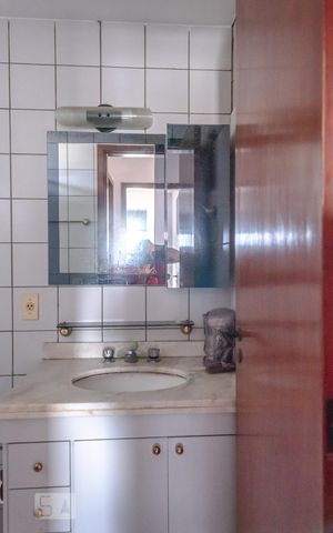 Apartamento à venda com 100m², 3 quartos e 2 vagasBanheiro 2