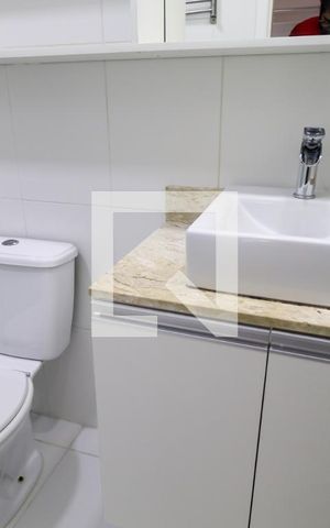 Apartamento à venda com 120m², 4 quartos e 2 vagas Apartamento à venda com 120m², 4 quartos e 2 vagasBanheiro da Suíte 2