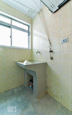 Apartamento à venda com 60m², 2 quartos e 1 vaga Apartamento à venda com 60m², 2 quartos e 1 vagaLavanderia