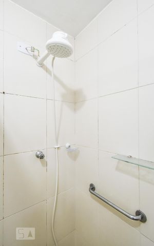 Apartamento para alugar com 63m², 1 quarto e sem vaga Apartamento para alugar com 63m², 1 quarto e sem vagaBanheiro