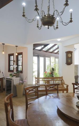 Casa à venda com 490m², 3 quartos e 6 vagasSala