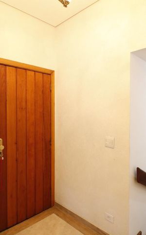Casa à venda com 490m², 3 quartos e 6 vagasHall