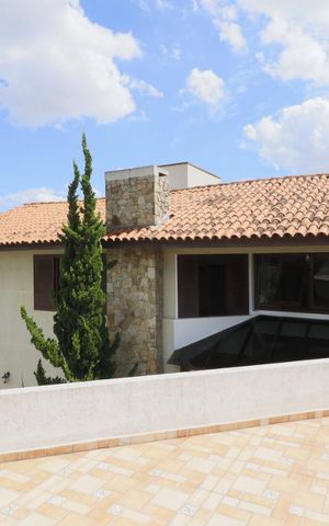 Casa à venda com 490m², 3 quartos e 6 vagasVaranda Suíte 3