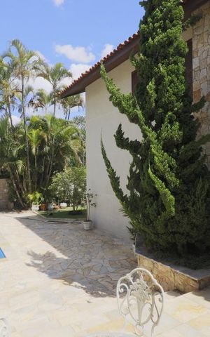 Casa à venda com 490m², 3 quartos e 6 vagasPiscina
