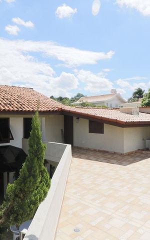 Casa à venda com 490m², 3 quartos e 6 vagasVaranda Suíte 3