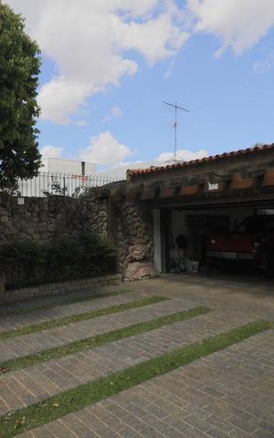 Casa à venda com 490m², 3 quartos e 6 vagasFachada