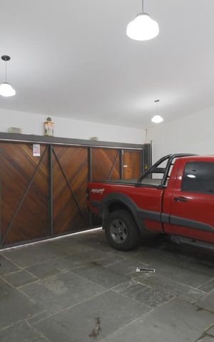 Casa à venda com 490m², 3 quartos e 6 vagasGaragem