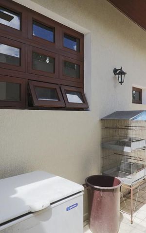 Casa à venda com 490m², 3 quartos e 6 vagasCorredor serviço