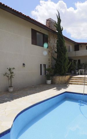 Casa à venda com 490m², 3 quartos e 6 vagasPiscina