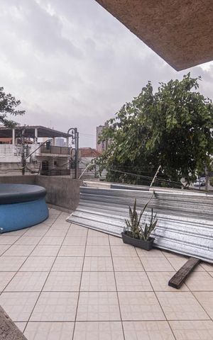 Casa à venda com 357m², 4 quartos e 4 vagasVaranda Quarto 4
