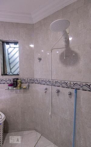 Casa à venda com 357m², 4 quartos e 4 vagasBanheiro Quarto 4