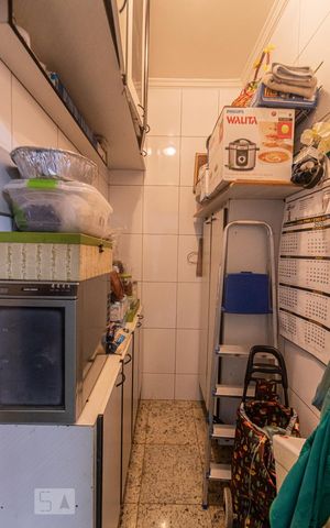 Casa à venda com 357m², 4 quartos e 4 vagasÁrea de Serviço