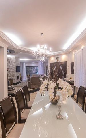 Casa à venda com 357m², 4 quartos e 4 vagasSala de Jantar