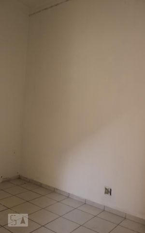 Casa à venda com 90m², 2 quartos e sem vagaSala