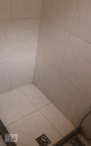 Casa à venda com 90m², 2 quartos e sem vagaChuveiro